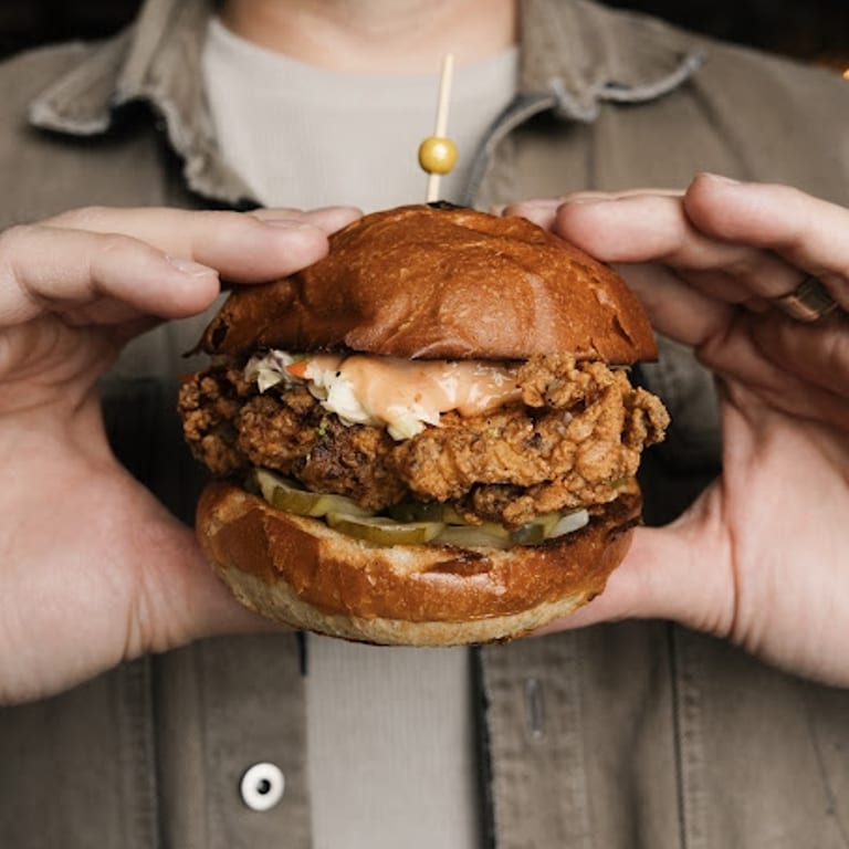 Burgers: Bar & Grill Favorites